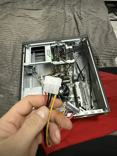 Mobilne pogotowie komputerowe. Usługi informatyczne, oprogramowanie, serwis komputerów